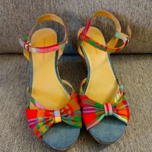 Tommy Hilfiger plaid wedges size 6